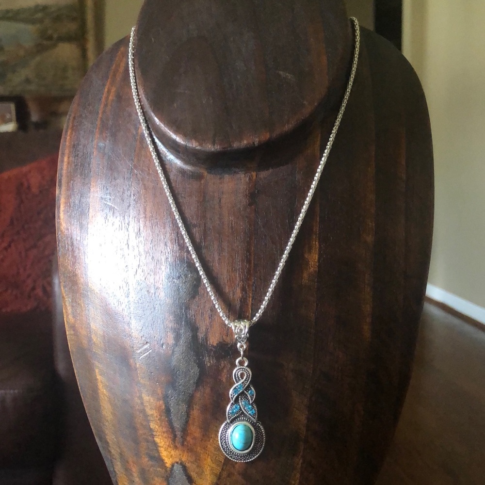 🌟 Antique silver with turquoise stone necklace🌟 - Picture 1 of 4